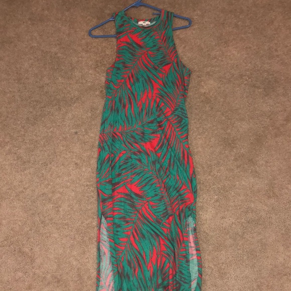 Vans Green & Red Leaf Patterned Dress - Picture 2 of 8